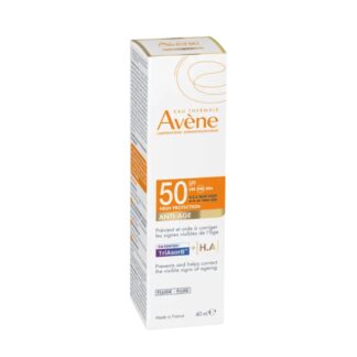O Avène Solar Fluido Anti-Idade SPF50 é a solução ideal para quem procura proteção solar elevada aliada a benefícios antienvelhecimento.